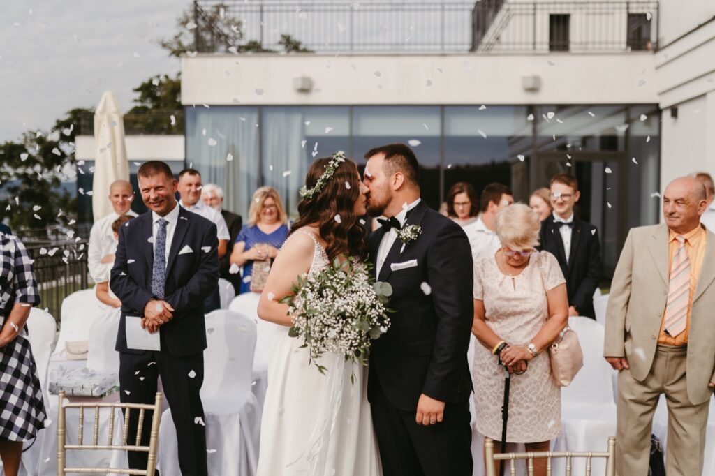 Iceland Wedding Photographer - local photography in Iceland, Reykjavik, Vik, couples photoshoot, in love